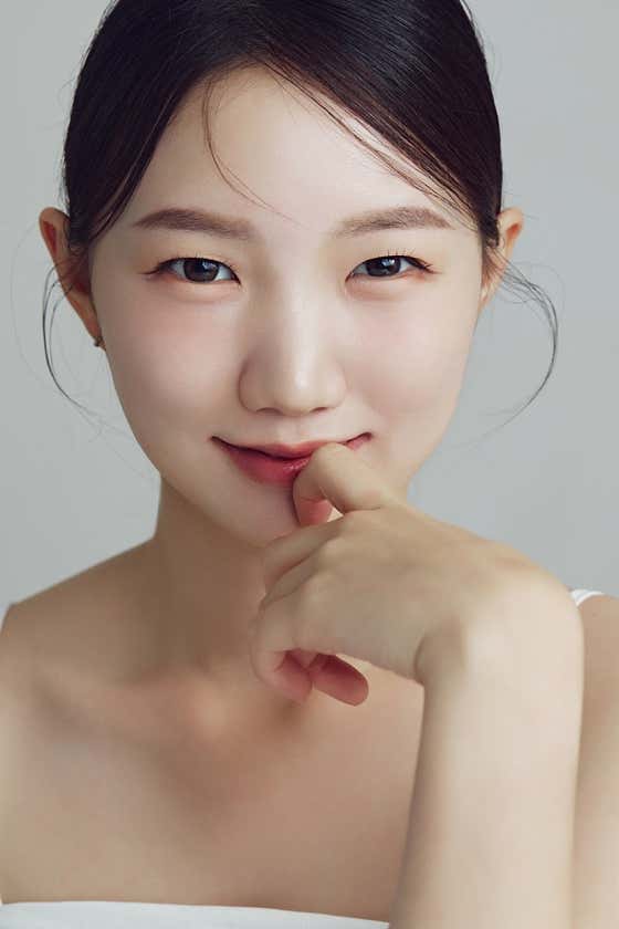 윤블랑 플레이스 등록 메이크업 모델